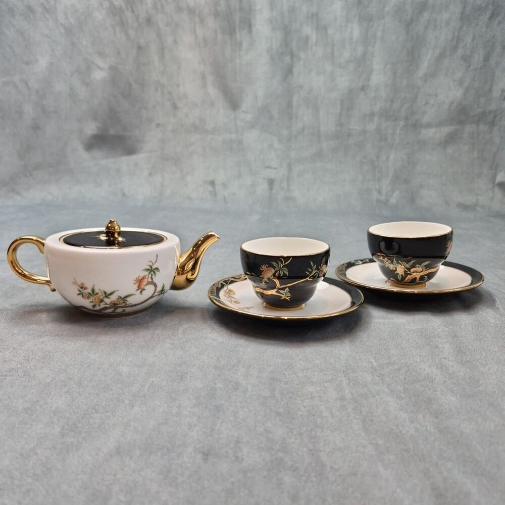 Auratic Heaven & Earth Guochen Yongfengyuan Lady Porcelain Chinese Tea Set